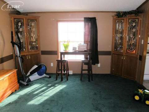 7450 Sheridan Road Flushing, MI 48433 - Photo 8 of 10 20396139-7.JPG