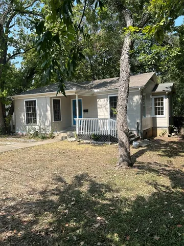 $2,300 | 1606 Margaret Street, Austin, TX 78704