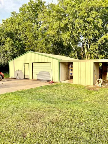 $165,000 | 842 South Bayou Des Glaises Road, Moreauville, LA 71355