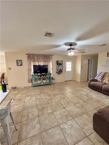 $165,000 | 842 South Bayou Des Glaises Road, Moreauville, LA 71355