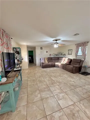 $165,000 | 842 South Bayou Des Glaises Road, Moreauville, LA 71355