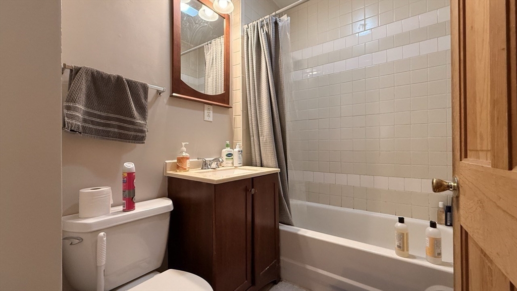 26 Darling Street, Unit 1 Boston, MA 02120 - Photo 4 of 26