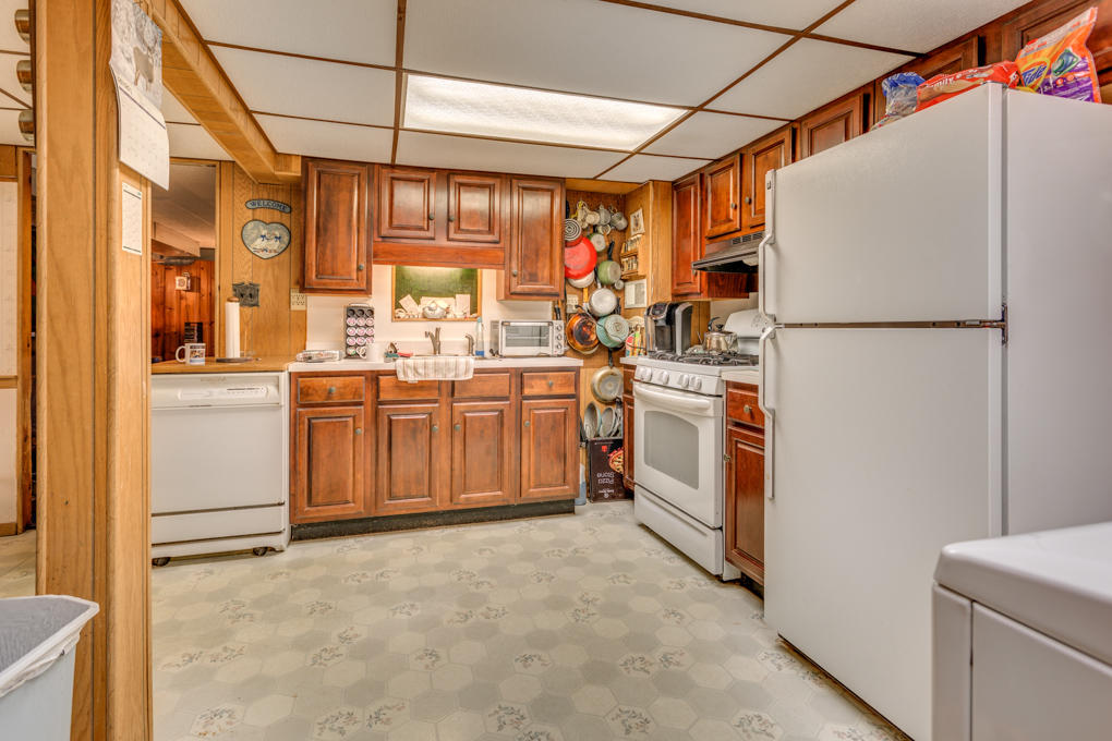 645 Santuit Road Cotuit, MA 02635 - Photo 23 of 35 22_Kitchen