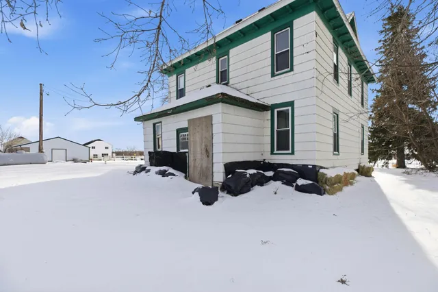 $824,900 | 2840 30th Street Northeast, Buffalo, MN 55313