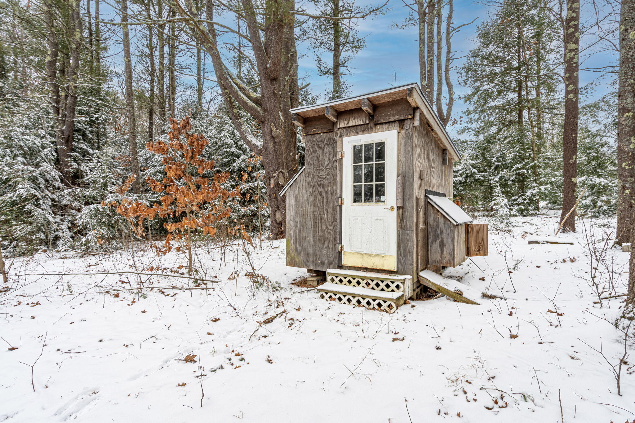142 Meetinghouse Road Wells, ME 04090 - Photo 39 of 48 Chicken Coop
