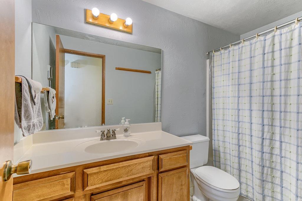 2928 Aldersgate Road Medford, OR 97504 - Photo 10 of 25 Additional Photo