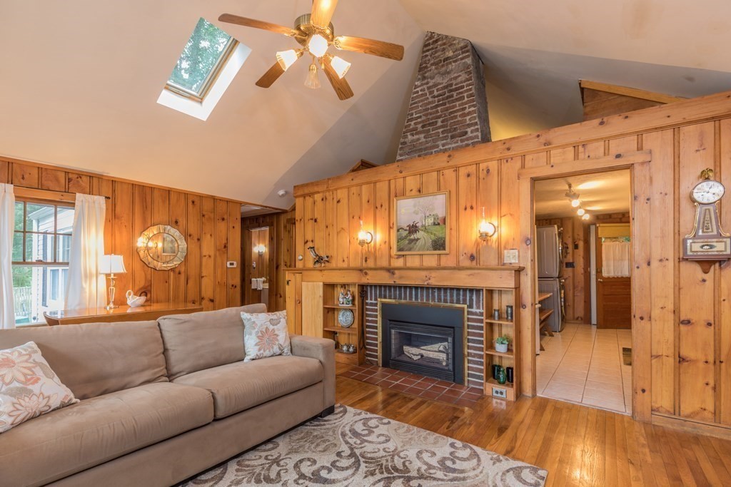 190 Sherbert Road Ashburnham, MA 01430 - Photo 5 of 19