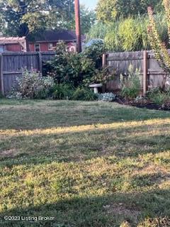 3901 Pembroke Road Louisville, KY 40220 - Photo 25 of 30 IMG_1002