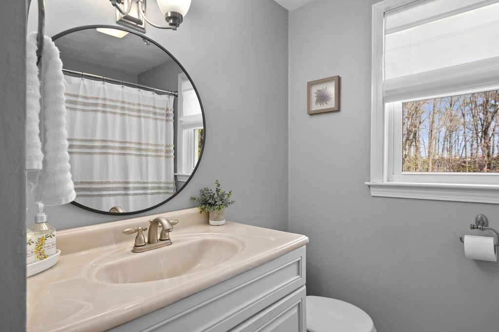 43 Nutter Road North Reading, MA 01864 - Photo 20 of 42 Gallery Image 20