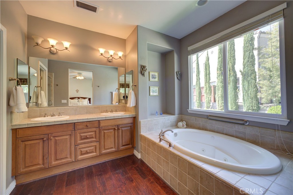 1090 Muscat Court Templeton, CA 93465 - Photo 25 of 38