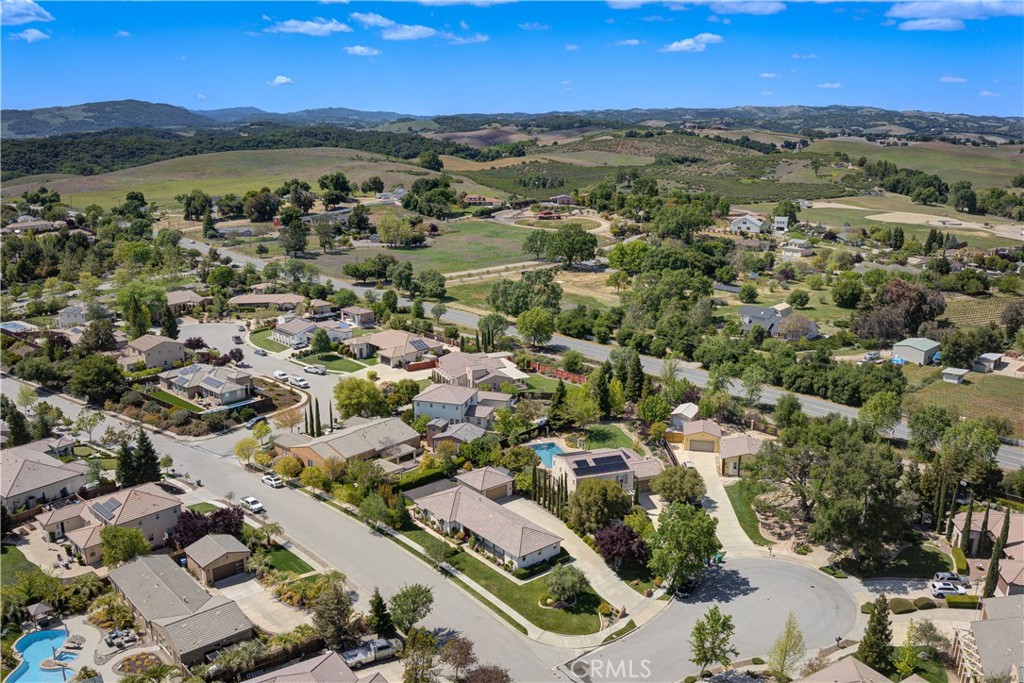 1090 Muscat Court Templeton, CA 93465 - Photo 38 of 38