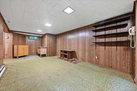 $1,485,000 | 8 Andover Court, Garden City, NY 11530