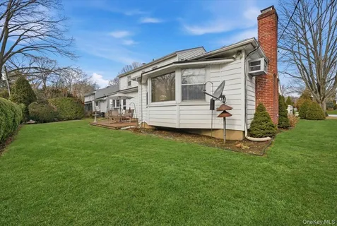 $1,485,000 | 8 Andover Court, Garden City, NY 11530