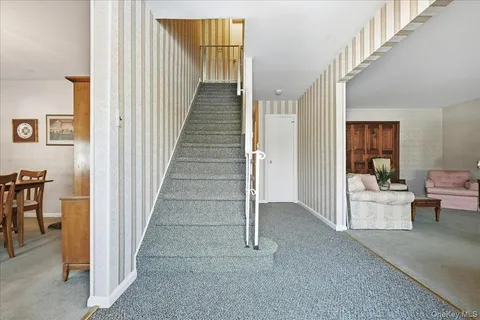 $1,485,000 | 8 Andover Court, Garden City, NY 11530