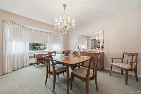 $1,485,000 | 8 Andover Court, Garden City, NY 11530