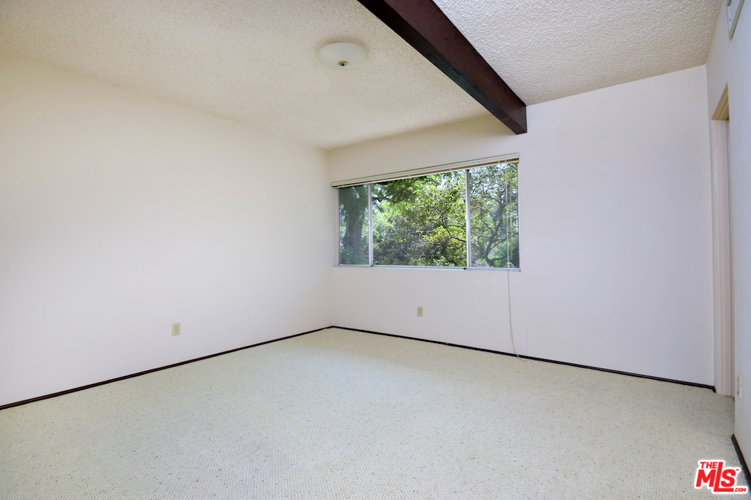 18706 Edleen Drive Tarzana, CA 91356 - Photo 44 of 54