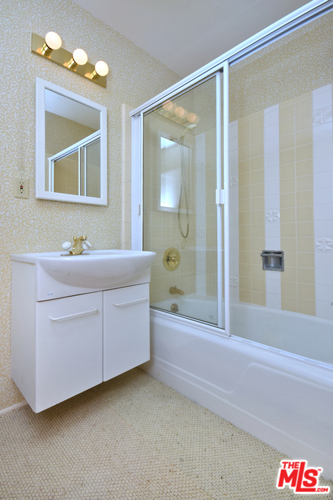 18706 Edleen Drive Tarzana, CA 91356 - Photo 48 of 54