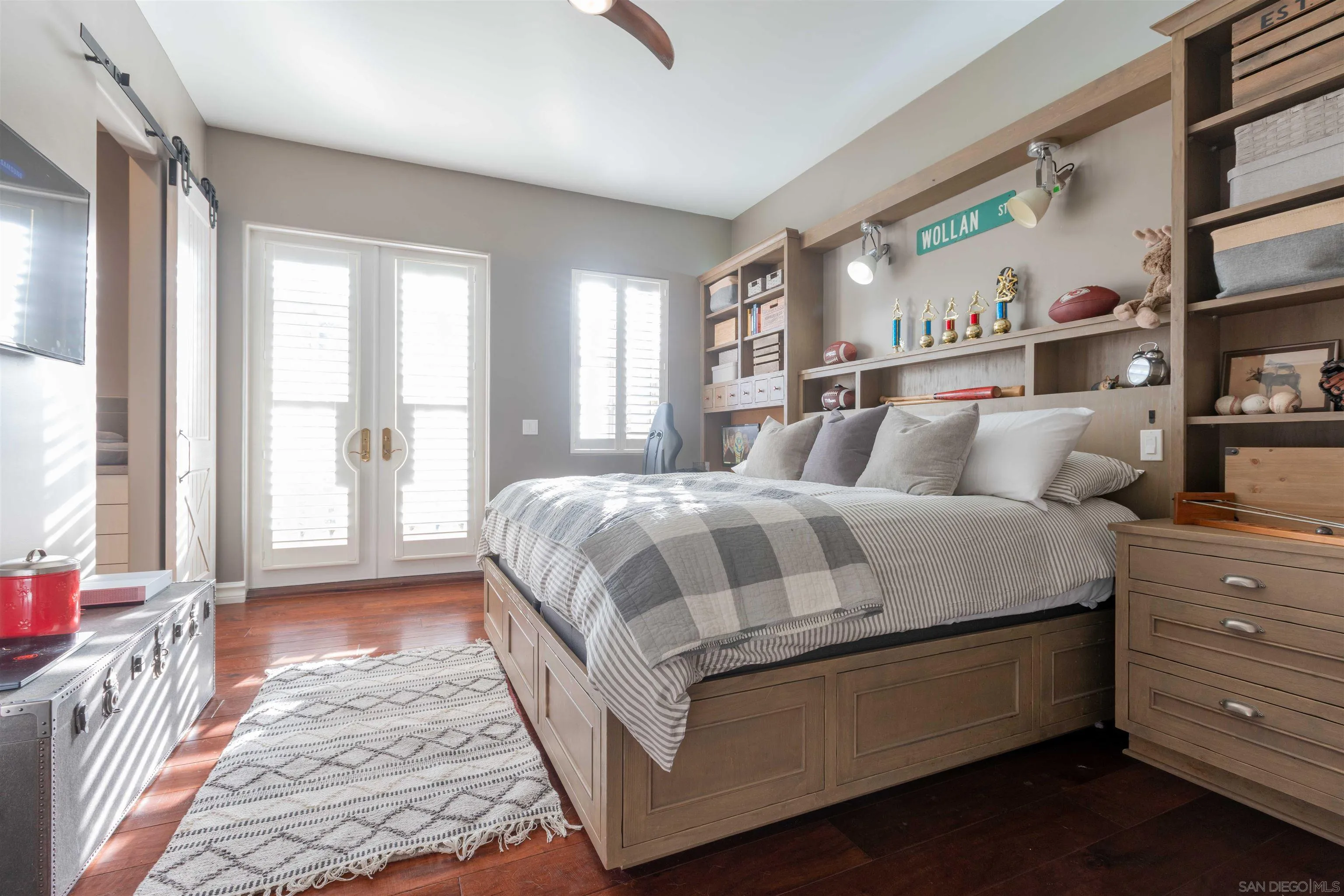 17676 Vista Rancho Court Rancho Santa Fe, CA 92091 - Photo 54 of 71 a bedroom with a large bed and a window