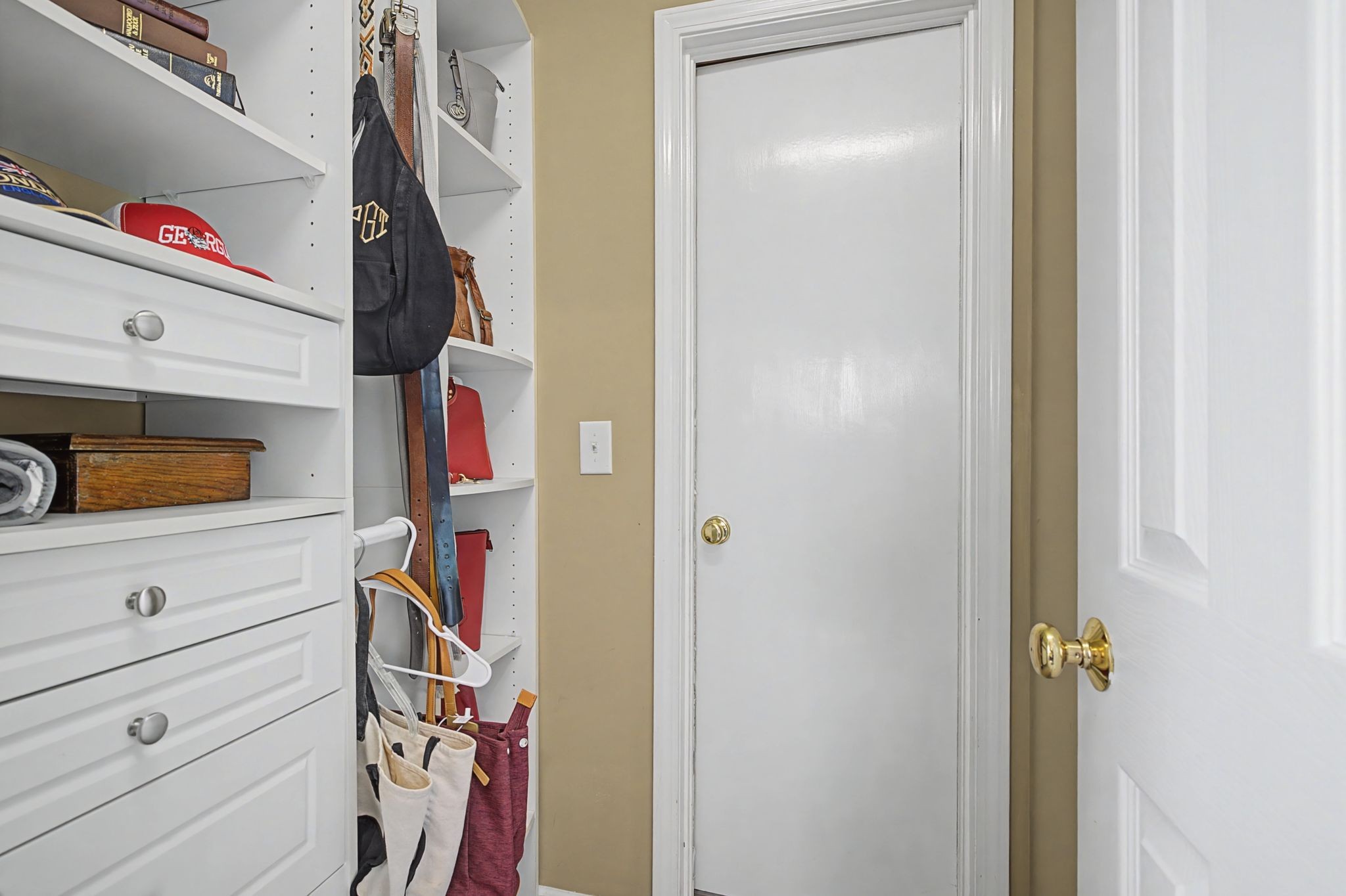 4012 Farmville Court Spring Hill, TN 37174 - Photo 20 of 29 a utility room with dryer and washer