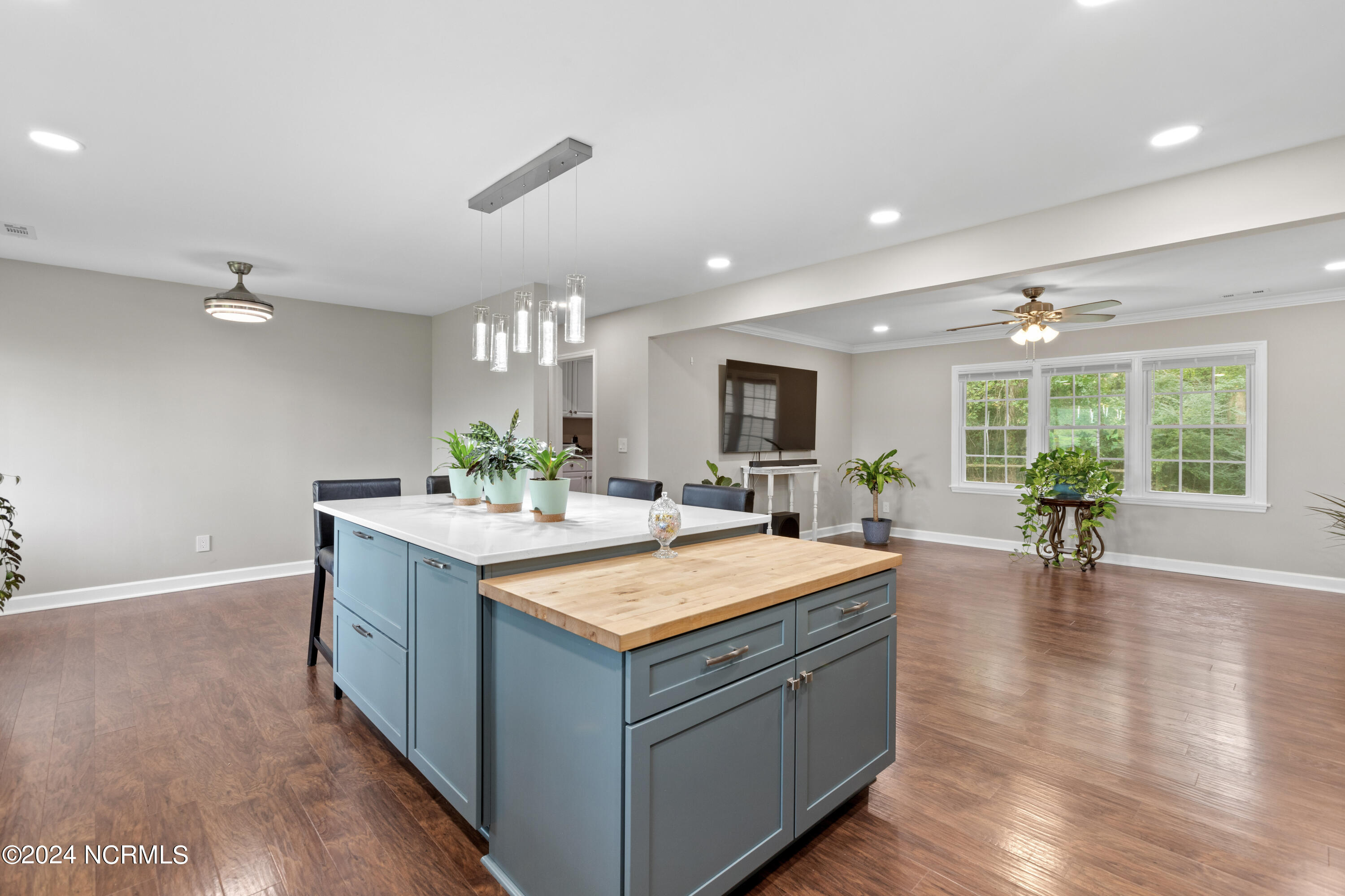 460 Blueberry Farm Road Maysville, NC 28555 - Photo 8 of 36 Kitchen
