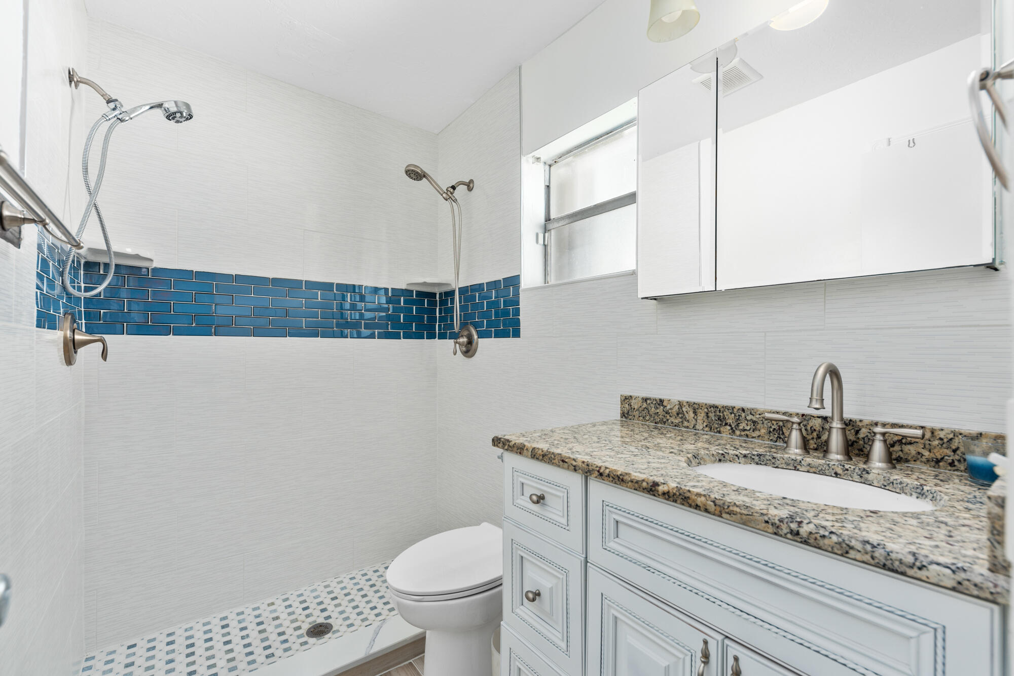 609 Oak Terrace Jupiter, FL 33458 - Photo 17 of 31 609 Oak Terrace, Jupiter, FL 33458 (9)