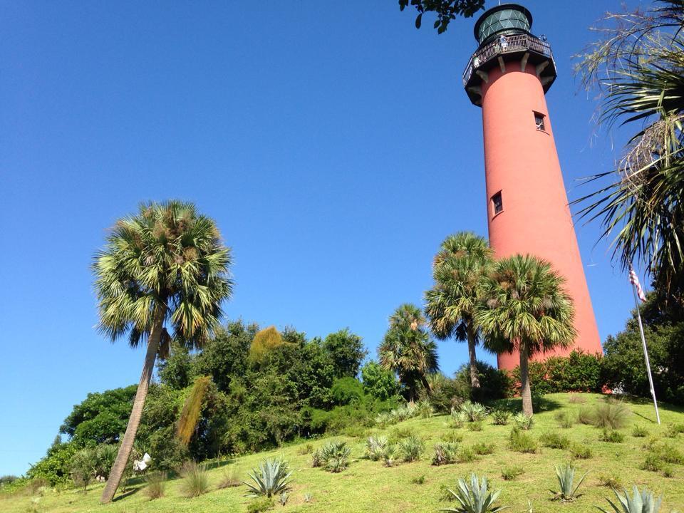 609 Oak Terrace Jupiter, FL 33458 - Photo 27 of 31 Lighthouse2