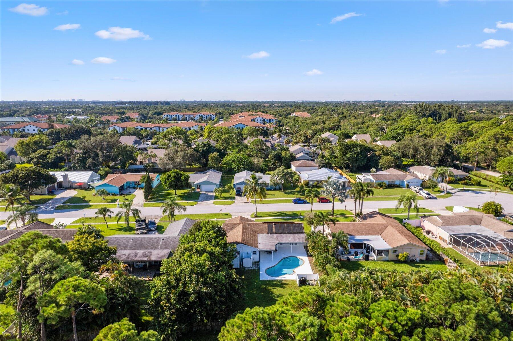 609 Oak Terrace Jupiter, FL 33458 - Photo 4 of 31 609 Oak Terrace (10)