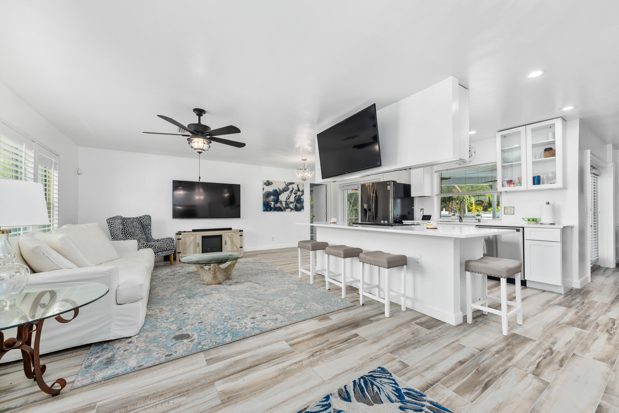 609 Oak Terrace Jupiter, FL 33458 - Photo 6 of 31 609 Oak Terrace, Jupiter, FL 33458 (28)