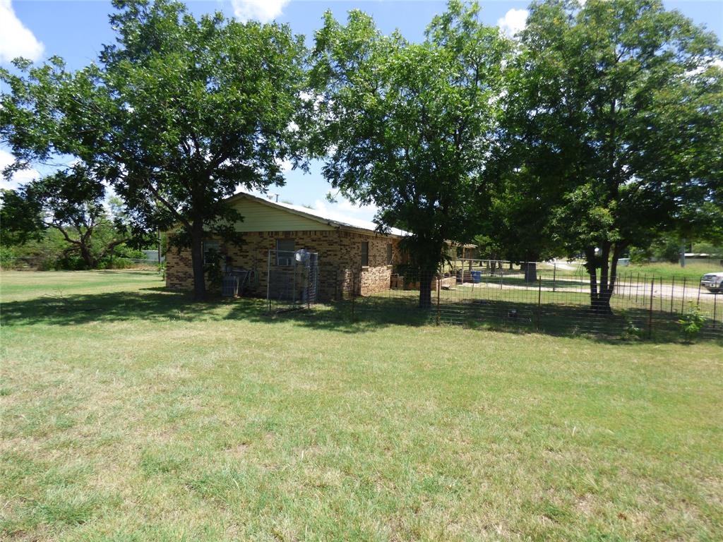 309 East 10th Street Cisco, TX 76437 - Photo 6 of 35