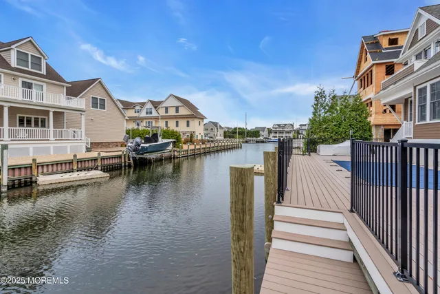 $2,999,000 | 304 Schooner Lane, Mantoloking, NJ 08738