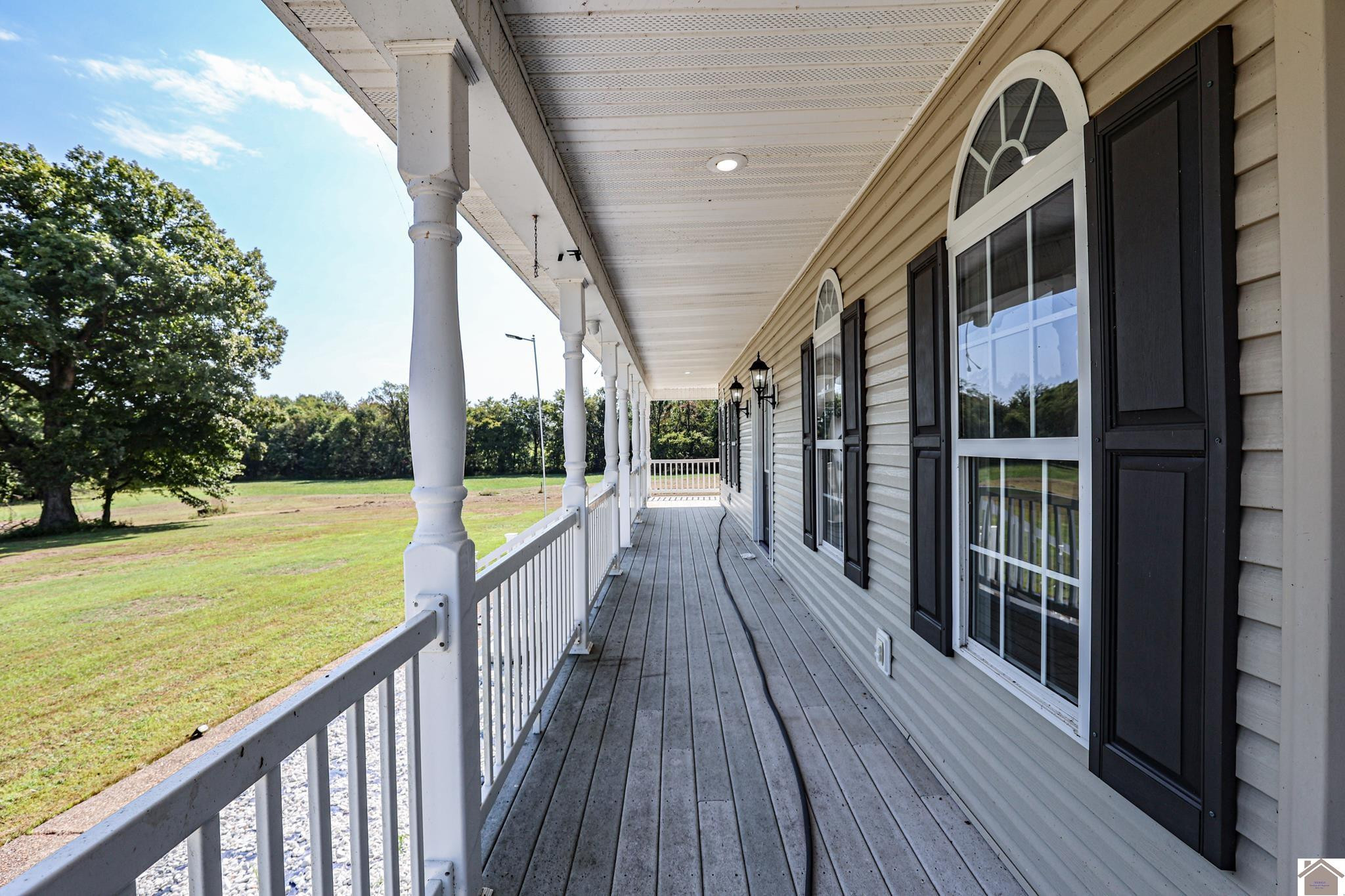 1630 Kevil Road Kevil, KY 42053 - Photo 3 of 35 Front Porch