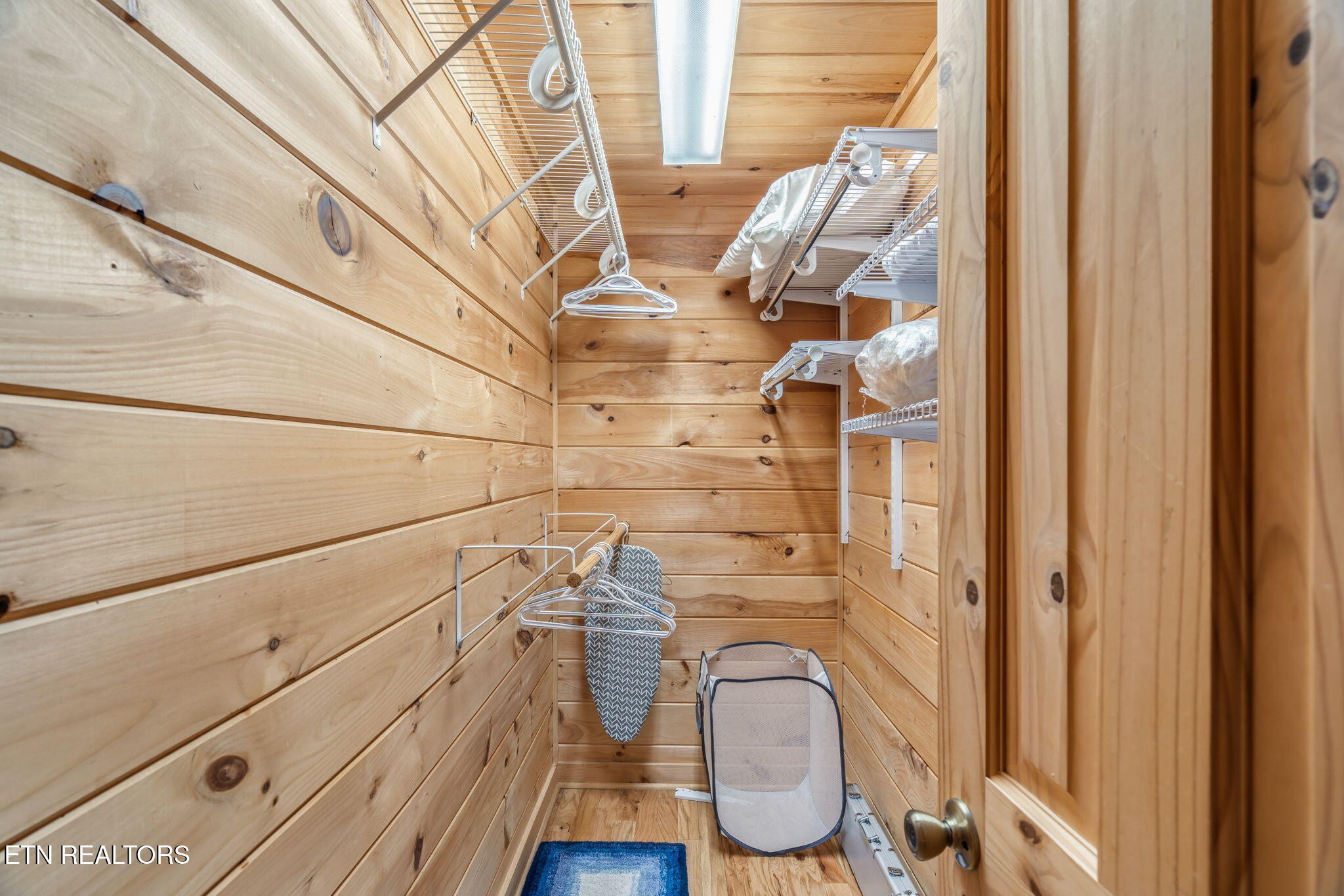 1723 Springer Road Sevierville, TN 37862 - Photo 31 of 43 a utility room with dryer and washer