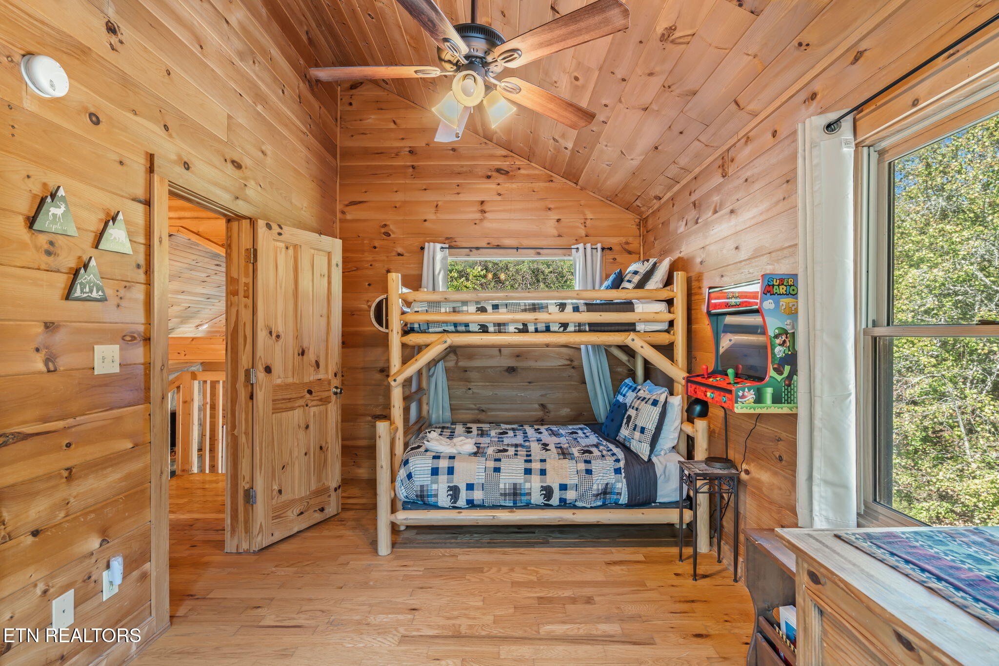 1723 Springer Road Sevierville, TN 37862 - Photo 33 of 43 a view of entryway with wooden floor