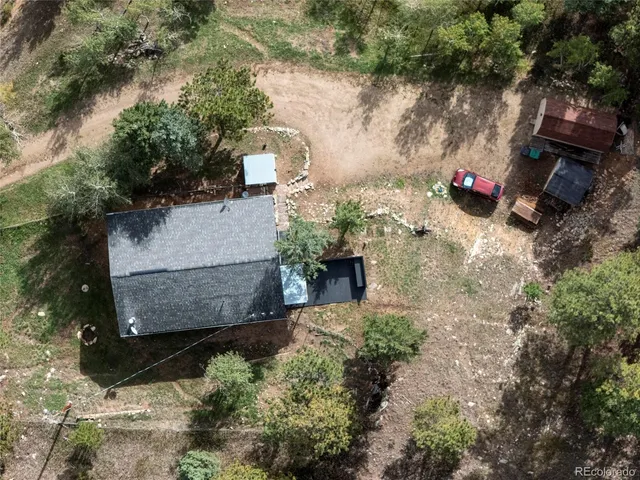a view of an entryway of the house