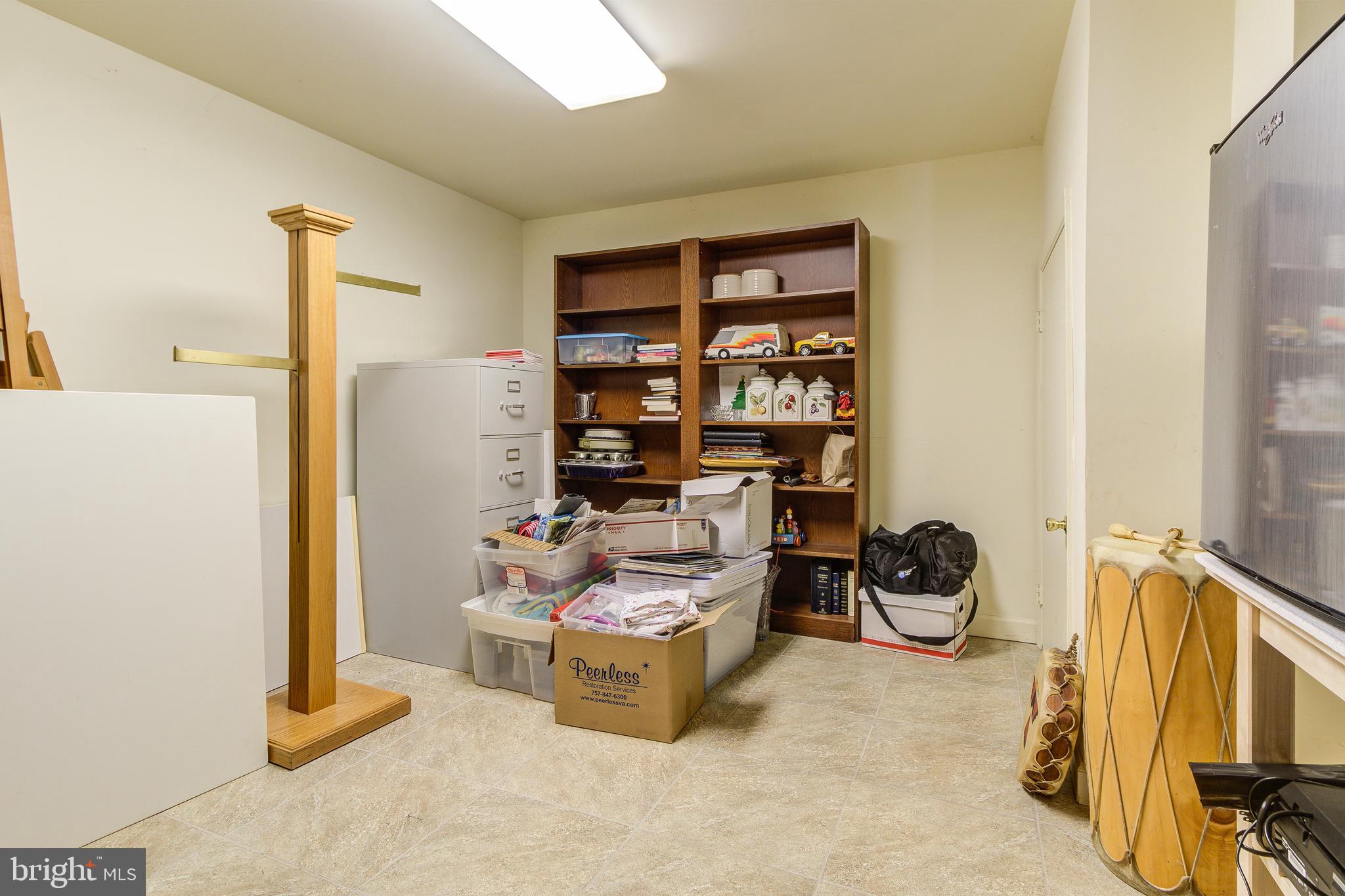 1305 Stamford Way Reston, VA 20194 - Photo 44 of 47 Craft Room