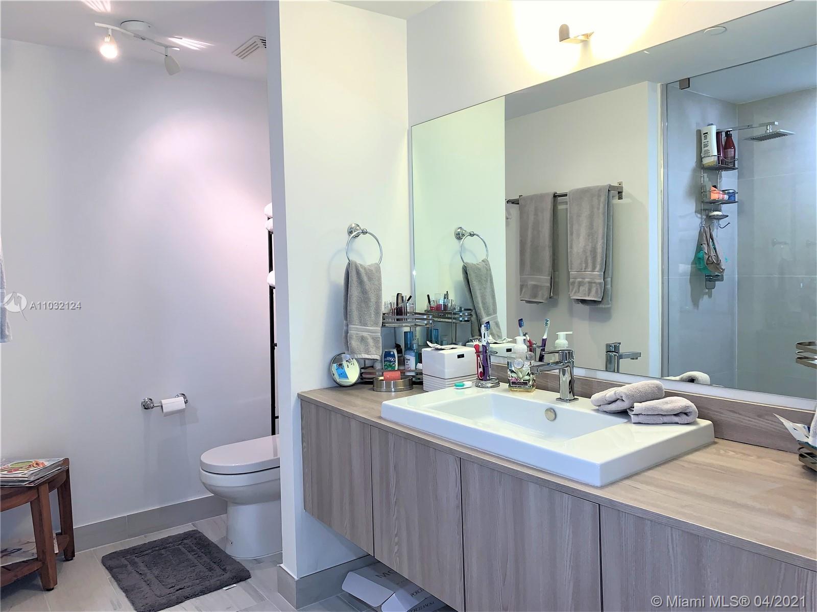 Downtown Miami Miami, FL 33130 - Photo 17 of 28