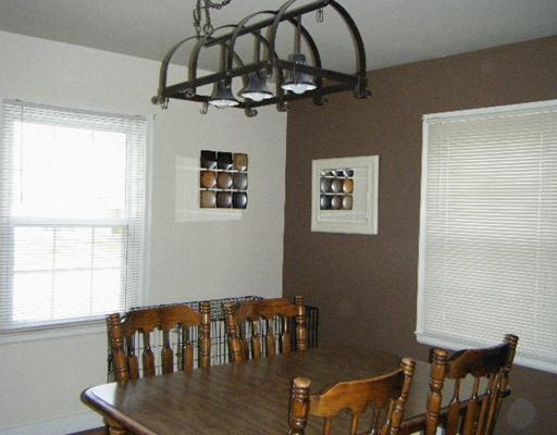 402 East Roseland Springfield, OH 45503 - Photo 3 of 8