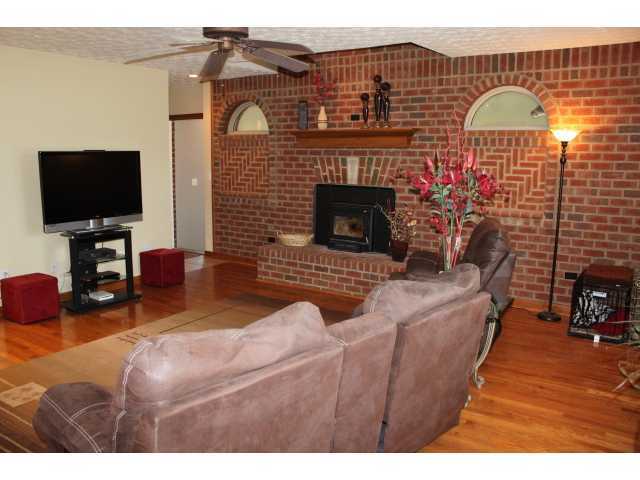 7869 Blacks Road Southwest Pataskala, OH 43062 - Photo 13 of 25