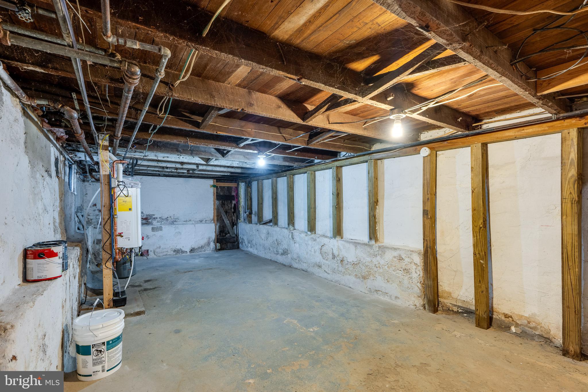 609 Lawn Reading, PA 19609 - Photo 30 of 34 a view of empty room