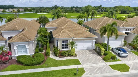 $669,000 | 6935 Fairway Lakes Drive, Boynton Beach, FL 33472