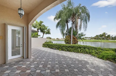 $669,000 | 6935 Fairway Lakes Drive, Boynton Beach, FL 33472