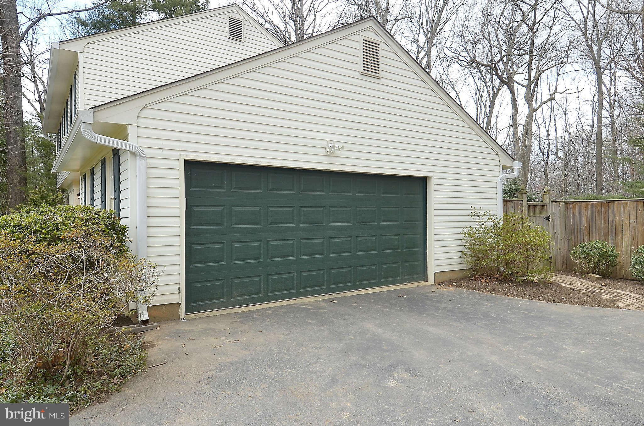 5005 Pheasant Ridge Road Fairfax, VA 22030 - Photo 3 of 30 Exterior (General)