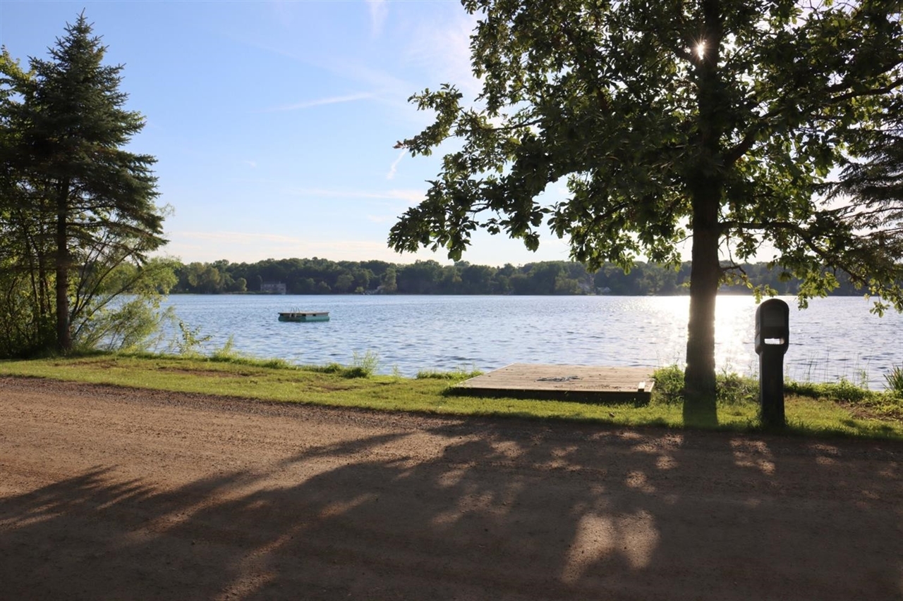 11493 Hall Road Whitmore Lake, MI 48189 - Photo 3 of 31 Gallery Image 3