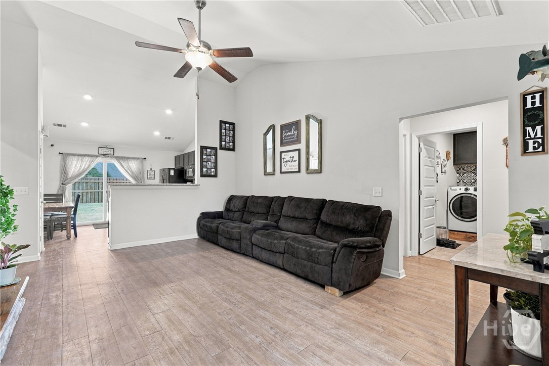 102 Dasher Drive Springfield, GA 31329 - Photo 12 of 36 Gallery Image 12
