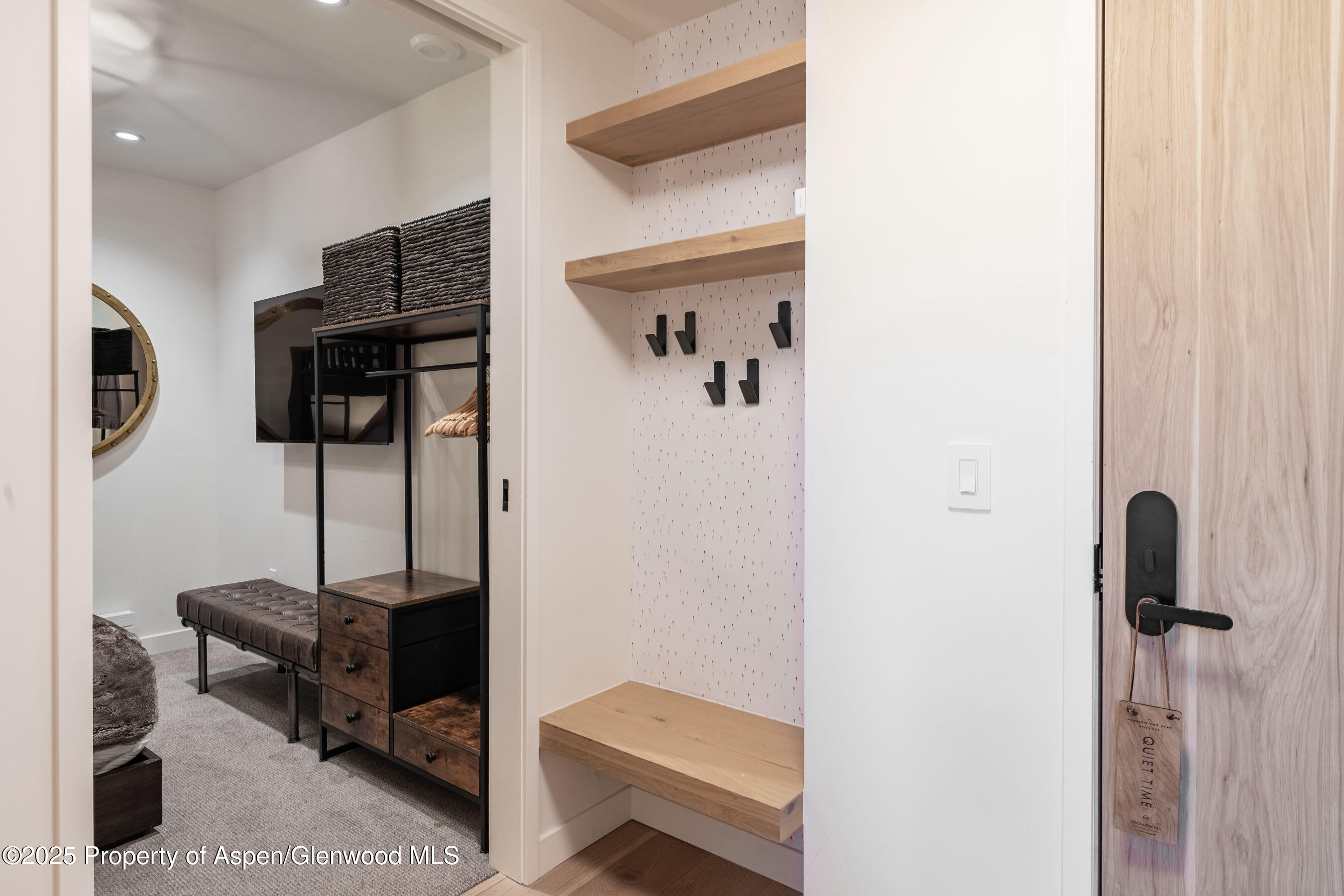 119 Wood Road, Unit 607 Snowmass Village, CO 81615 - Photo 12 of 18 Entry