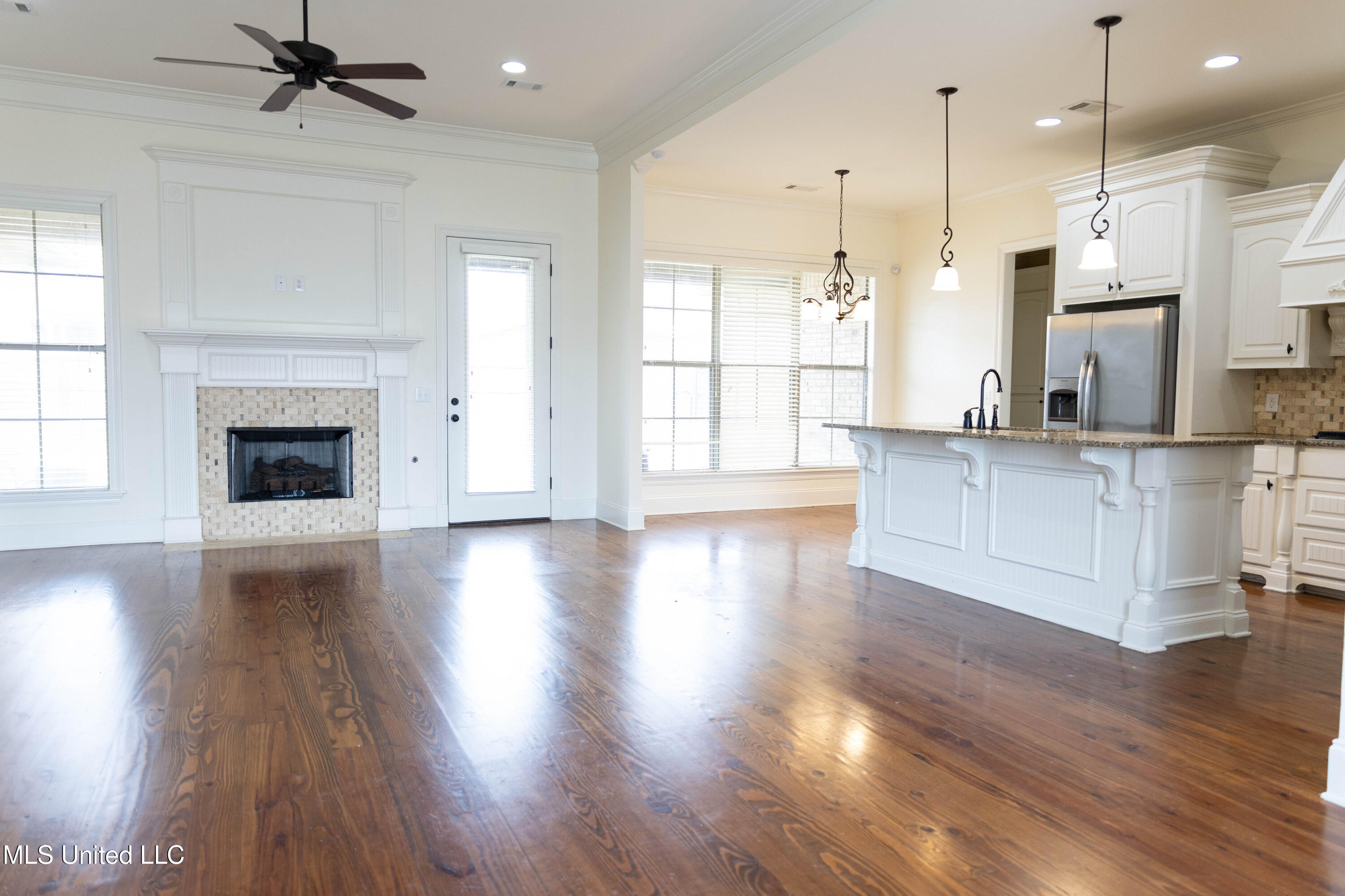 116 Essen Lane Madison, MS 39110 - Photo 11 of 46 116EssenLane_Madison_March2025-11