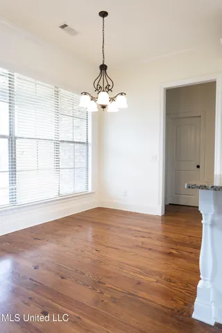 $2,900 | 116 Essen Lane, Madison, MS 39110