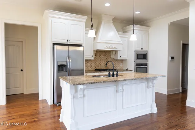 $2,900 | 116 Essen Lane, Madison, MS 39110