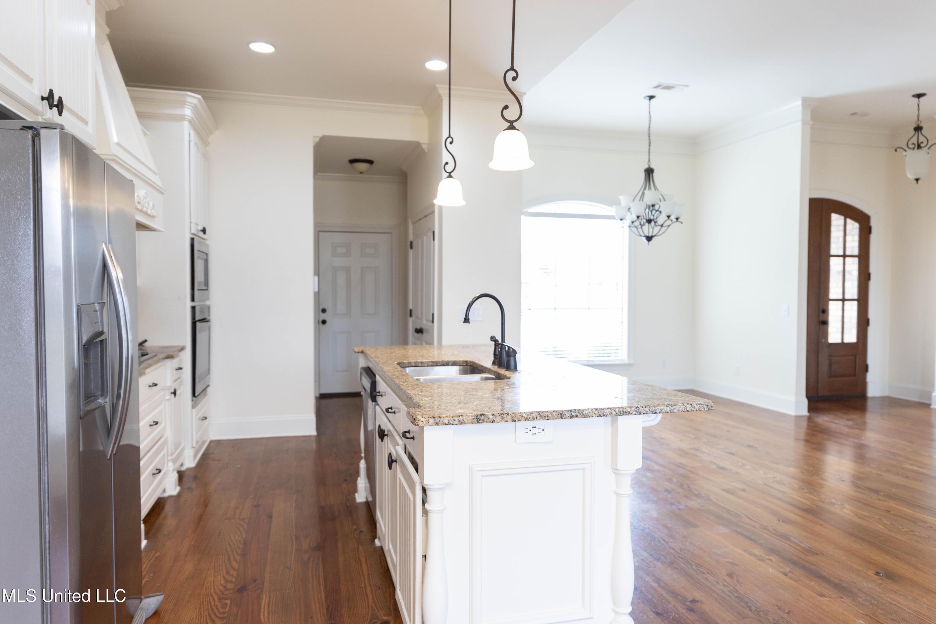 116 Essen Lane Madison, MS 39110 - Photo 16 of 46 116EssenLane_Madison_March2025-16