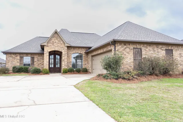 $2,900 | 116 Essen Lane, Madison, MS 39110